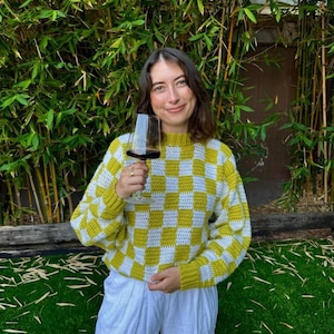 Checkerboard sweater pattern | Crochet Jumper Pattern