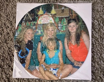 Photo Puzzle, Picture Puzzle, custom picture puzzle, heat shape puzzle, circle shape puzzle