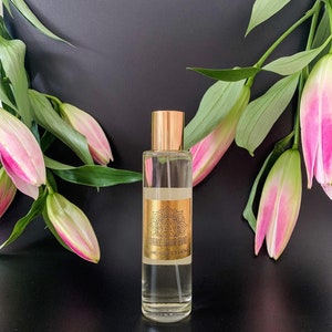 Mother's day gift, Housewarming ,Scented Room Sprays 110ml Home Fragrance Raises positive vibes Eliminates Unpleasant Odours Giftable image 2