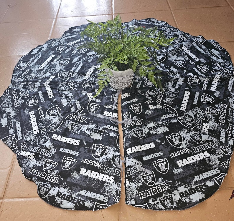 Raiders Tree Skirt 