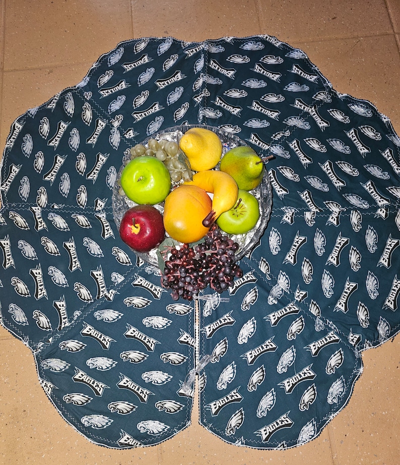 Eagles Tree Skirt 