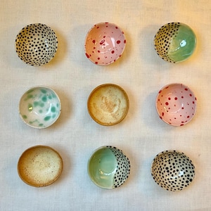 Plato redondo de cerámica pequeño