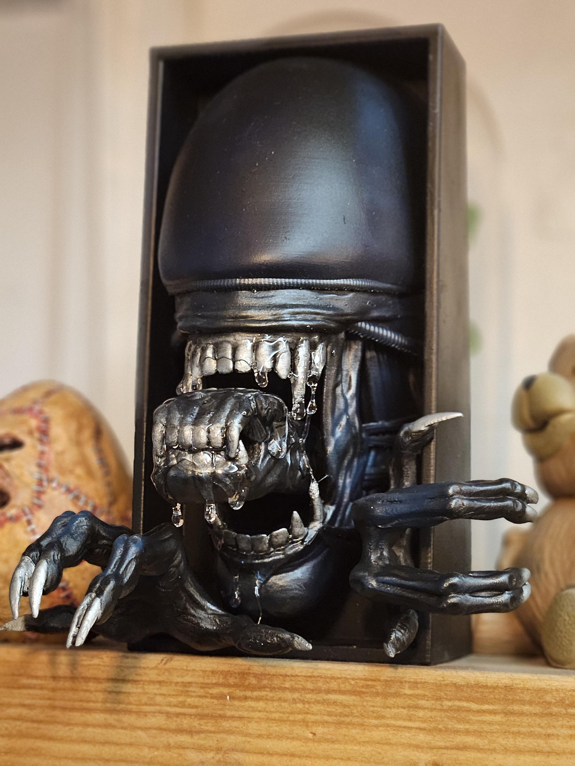 エイリアン ゼノモーフ ブック ヌーク（予約注文） - Etsy 日本