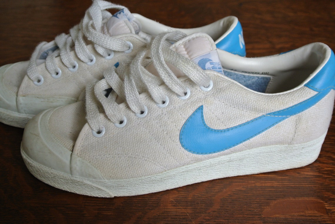 Vintage Nike tennis shoes/sneakers from 80s in a near mint Etsy