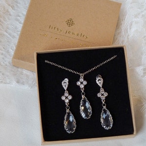 Jewelry set &quot;Glassdrops&quot; necklace and earrings with transparent drop pendant / bridal jewelry / elegant / gift