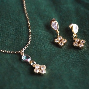 Jewelry set &quot;litsy&quot; necklace and earrings with simple rhinestone pendant / bridal jewelry / rhinestone jewelry / costume jewelry / gift
