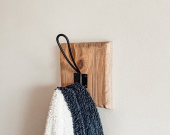 Set of 2 Rustic Wood Towel Hooks Modern Entryway Organizer