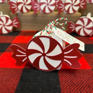 Mini Peppermint Treat Boxes: Christmas Party Favors, Set of 15