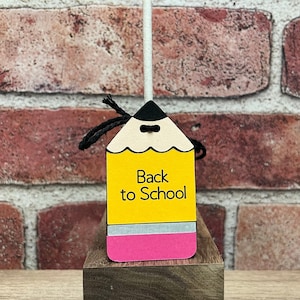 Pencil Lollipop Holder Set: Back to School Party Favors (Set of 20)