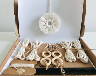 DIY Macramé 4 x Kit d'artisanat de flocons de neige | Macramé pour débutants | Kit de décorations de Noël DIY facile | Kit d'artisanat de Noël | Cadeau secret du Père Noël