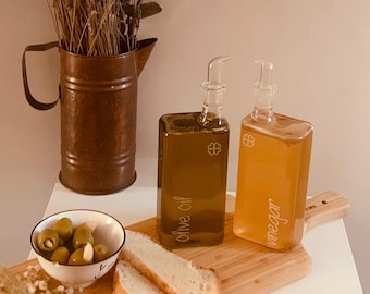 Glass oil and vinegar dispensers