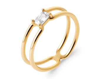 Ring Ring in 18K Gold Plated and Zirconium Oxides - Triple Row which imprisons a Zircon Marquise Crimped