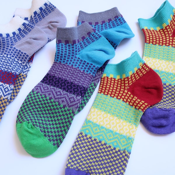 Handwoven Cotton Seamless Ankle Socks in Vibrant Color Patterns | Seamless Cotton Ankle Socks for Women and Men| Soft Cotton Summer Socks