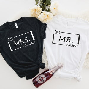 Mr and Mrs Shirt, Mr and Mrs, Just Married Shirt, Honeymoon Shirt, Wedding Shirt, Wife And Hubs Shirts, Just Married Shirts, Couples Shirts