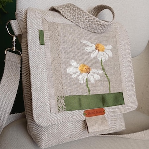 Bolso de lino, bolso de lino bordado a mano, bolso de diseñador, bolso bandolera, punto de cruz de flores, bolso creativo