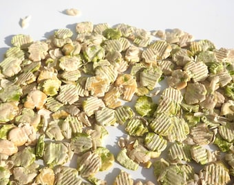 Pea Flakes - Small Pet Treats