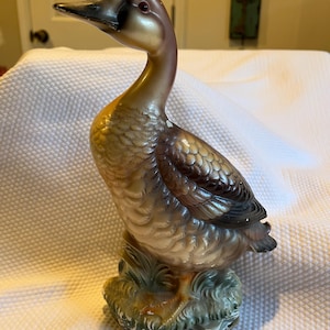 Standbeeld van krijtje gans