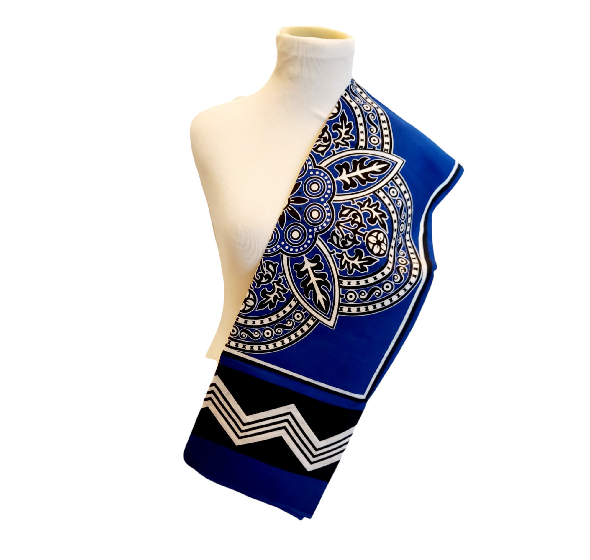 Traditional Swazi Attire Fabric. Umhelwane. Lihiya. - Etsy