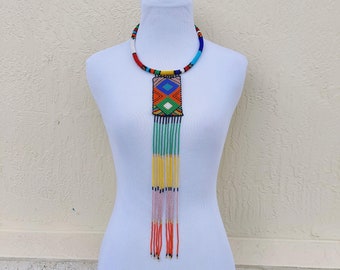 Zulu ketting met kralen. Tribal ketting voor vrouwen