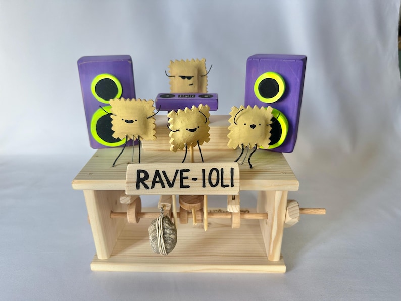 Dancing Racoili Animating Wood - RAVE-IOLI , DIY Guide - Etsy
