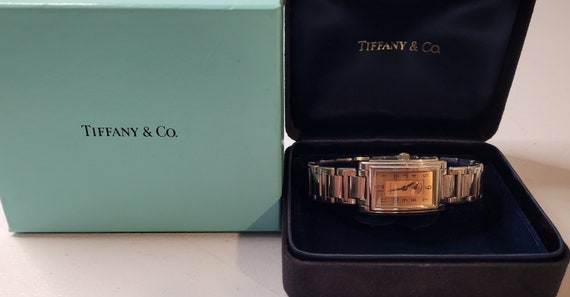 Tiffany & Co. Resonator 22mm 514.1014 Salmon Dial Swiss Quartz
