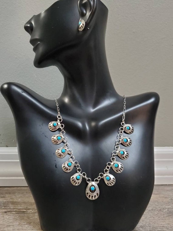 ズニ族 ベア ネックレス STERLING ターコイズ シルバー インディアン ズニ族 ベア ネックレス STERLING ターコイズ シルバー インディアン
