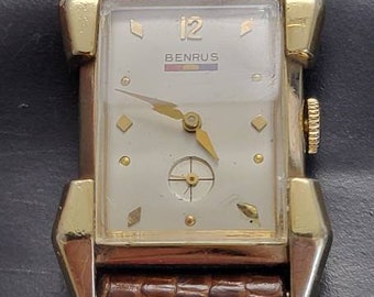 1950&#39;s Benrus Fancy Lugs 10KGF 17 Jewels Swiss Manual Wind Men&#39;s Watch