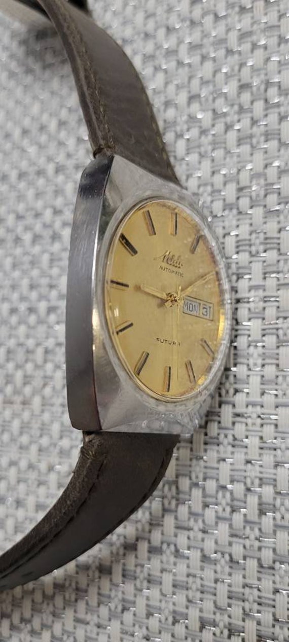 Vintage MIDO Automatic Futura Day/date 17 Jewels … - image 5
