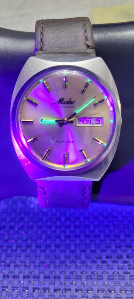 Vintage MIDO Automatic Futura Day/date 17 Jewels … - image 8
