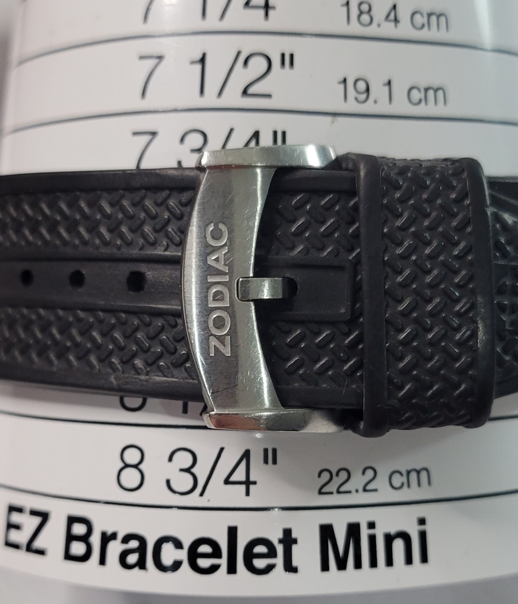 Rare Zodiac Z03701 Super Dragon World Timer Swiss Quartz