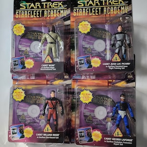 Star Trek Starfleet Academy Cadet  include mini-Omnipedia starfleet Academy Files -Complete set Limited Edition