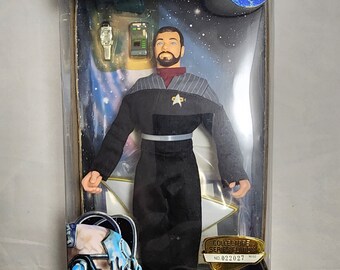 Star Trek 9 inch Action Figures Collectors Series Edition CMDR. Riker, CMDR.Chakotay, Jem&#39;Hadar soldier