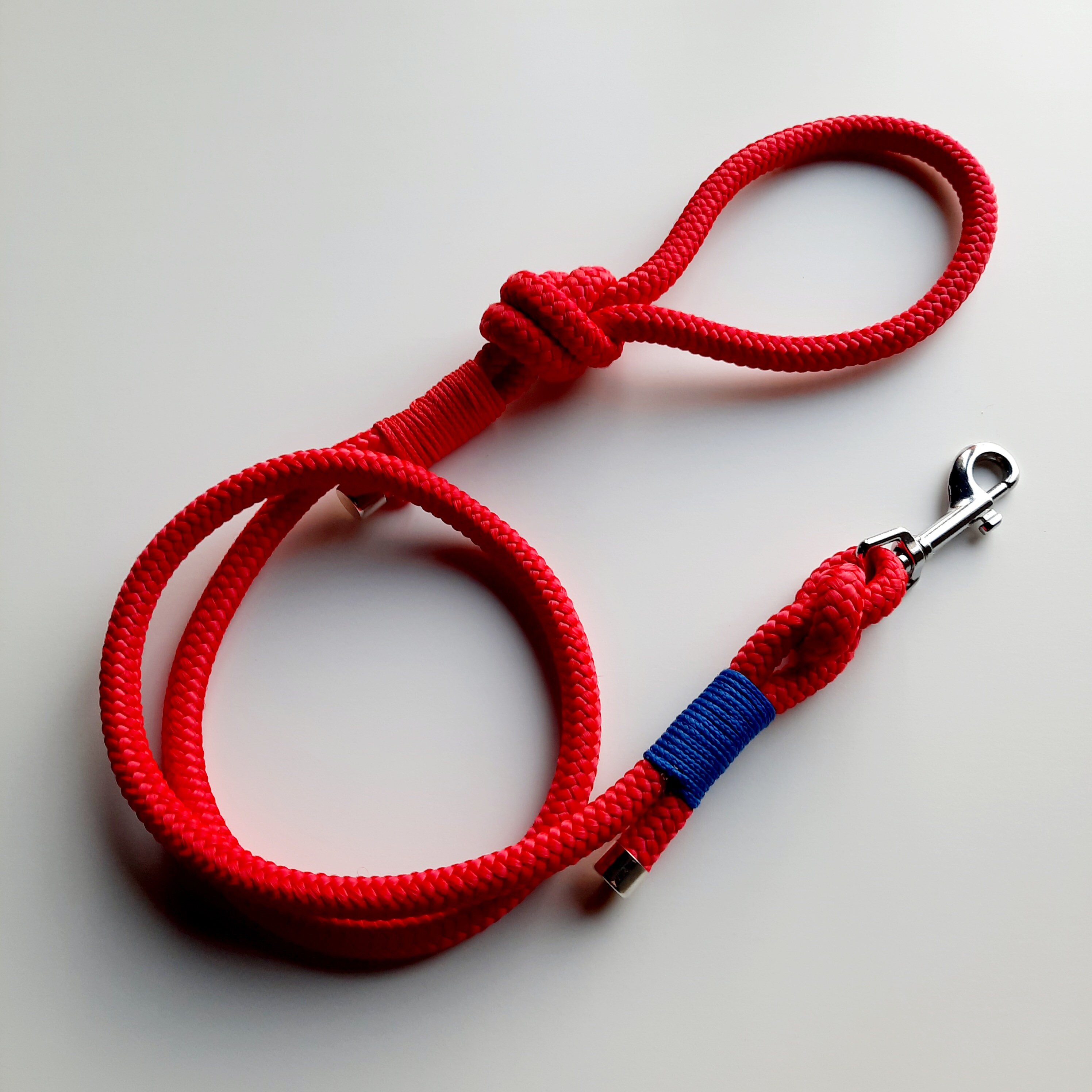 Laisse Jolicorde Rouge Pour Chien - Laisse en Paracorde de 10mm, Fabriquée à La Main France By Jolid