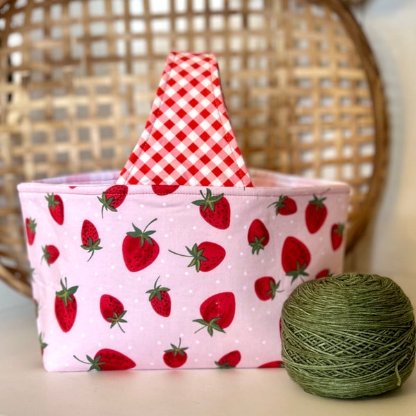 Strawberry Basket, Basket Project Bag, Fabric Basket Bag, Farmhouse Project Bag, Knitting Project Basket, Knitting Bag, Crochet Bag, Basket