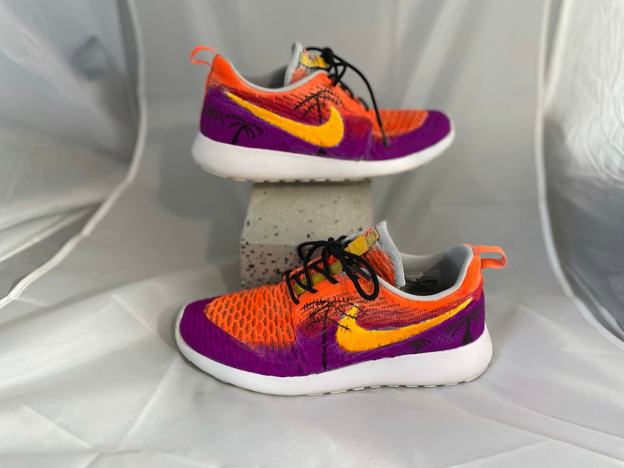 nike tropical sunset