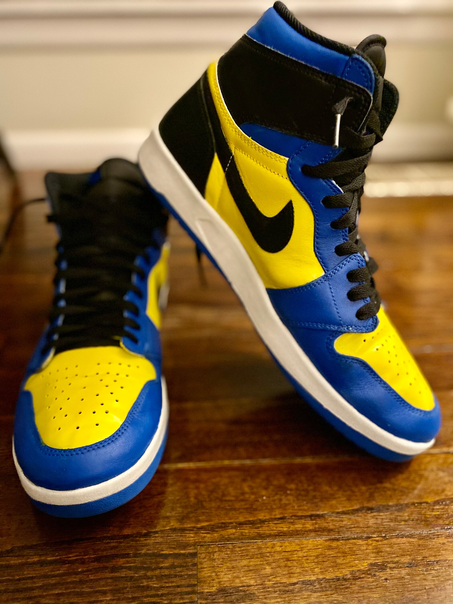 custom aj1