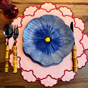 Round Placemats | Scalloped Edge Placemats | Pink Placemats | Mother&#39;s Day Gifts | Table Decor | Housewarming Gifts | Placemats Set Of 4
