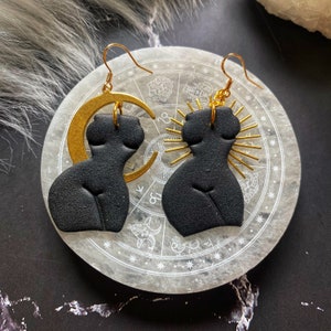 Göttliche Feminine Körper Schwarz & Gold Ohrringe