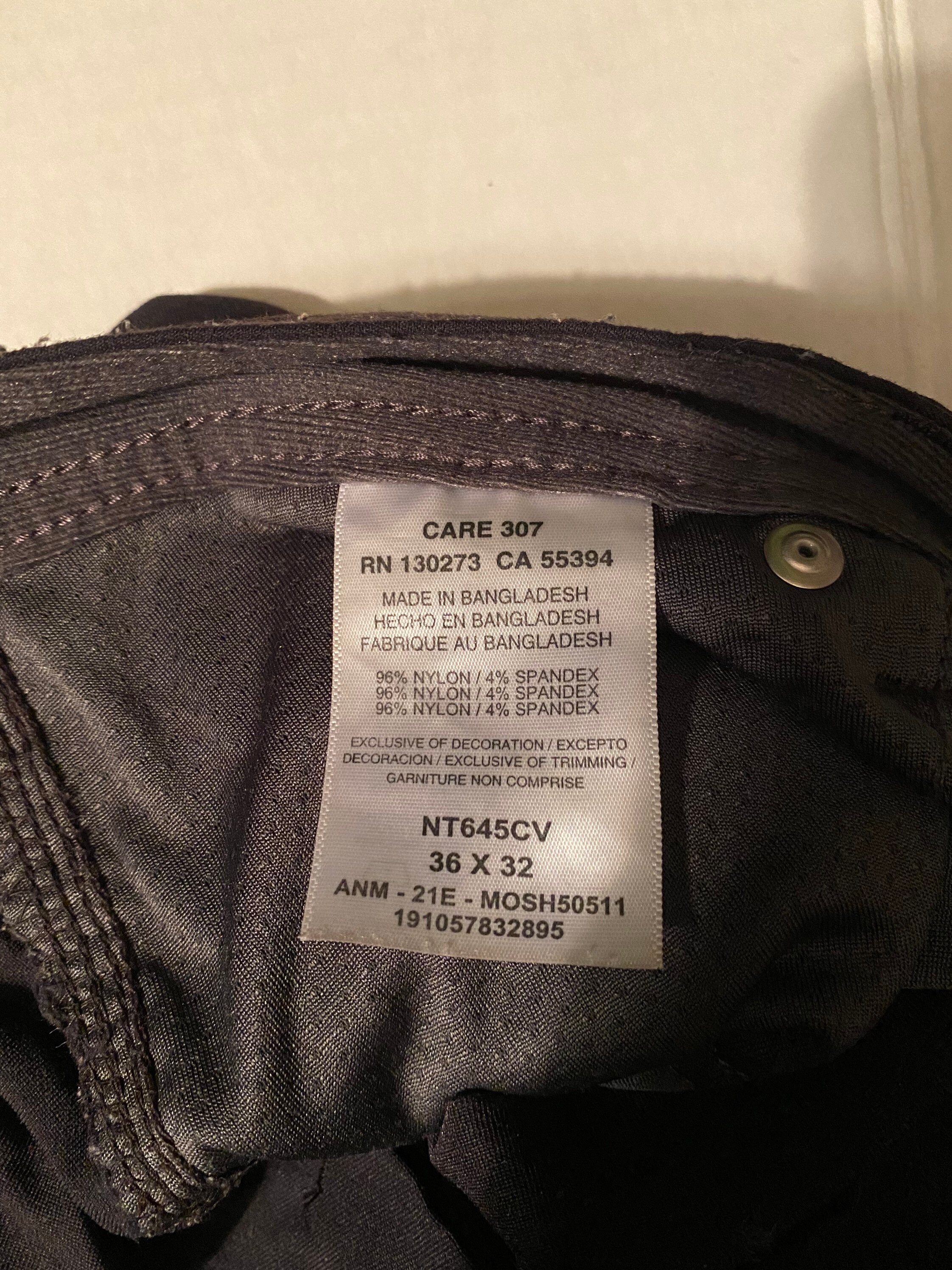 Wrangler all-terrain Gear Pants in Coal 