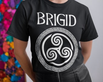 Brigid Celtic Goddess of Fertility, Poetry and Healing Triskelion Symbol T-Shirt