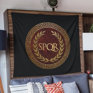 SPQR 古代ローマのシンボル 屋内壁掛けタペストリー 60" x 50"