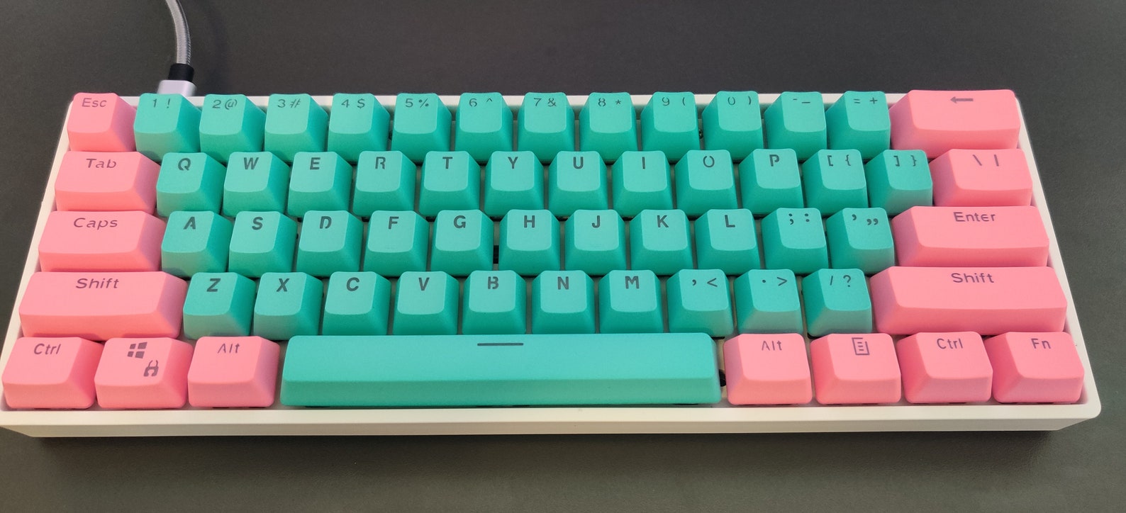 pink and blue keycaps 60 percent
