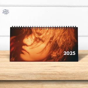 Bts V 2025 Desktop Calendar, BTS merch,  v merch, kim taehyung, bts army, gift for army, desk accessories, kpop lover calendar