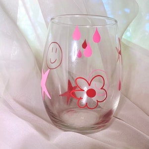 Pink and Red Doodles Wine Glass | Cute and Trendy Stemless Wine Glass | Large Size | Gift for Her