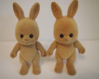 Collezione di conigli Baerenwald delle famiglie della foresta di Sylvanian Haven