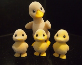 Sylvanian Families Repuestos Miniatura Pato de Goma Juguete de Baño Tienda Calico critter 