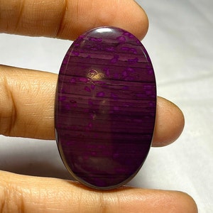 Naturlig Sugilite Cabochon, oval lila ädelsten (42 x 26 mm, 60,55 Cts)