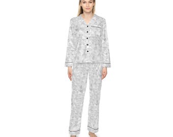 Pijama de cetim branco com estampa geométrica | Conjunto de pijama feminino para usar em casa