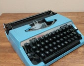 Vintage Brother Charger 11 manual typewriter with case