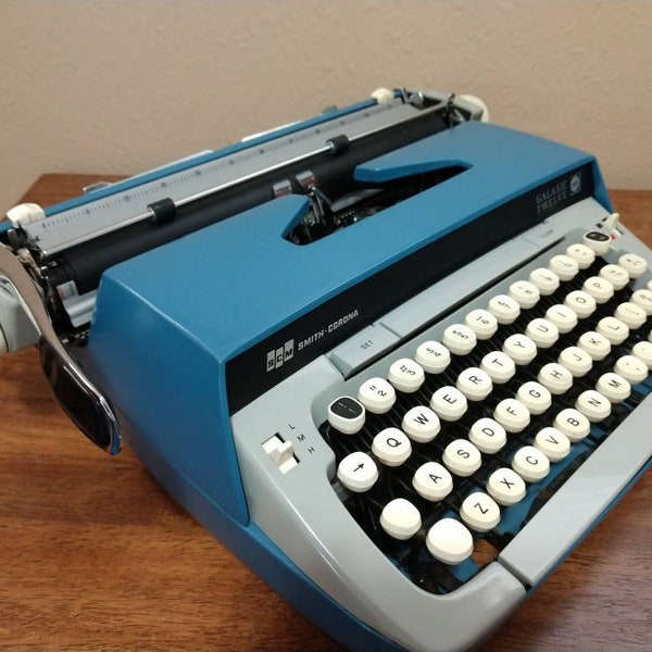 Vintage Smith Corona Galaxie Twelve manual typewriter with case 1960s
